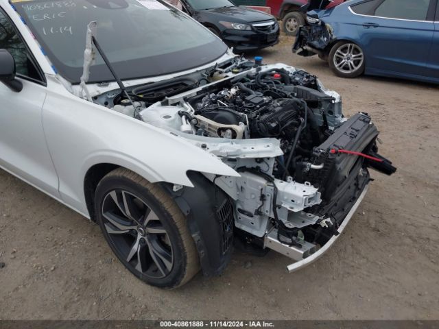 7JRL12TM4NG192138 Volvo S60 B5 R-design