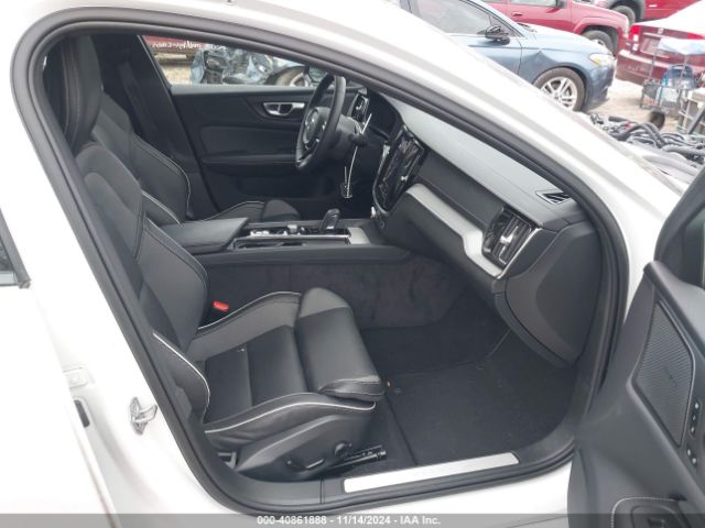 7JRL12TM4NG192138 Volvo S60 B5 R-design