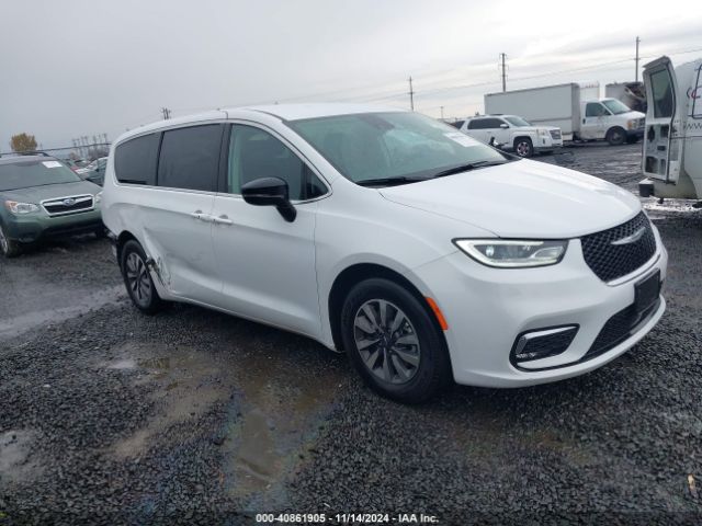 2024 CHRYSLER PACIFICA HYBRID 2C4RC1S70RR153561