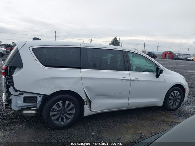 Chrysler Pacifica Hybrid Select 2024 2C4RC1S70RR153561 Image 14