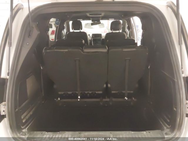 2C4RDGEG4JR302098 Dodge Grand Caravan Gt