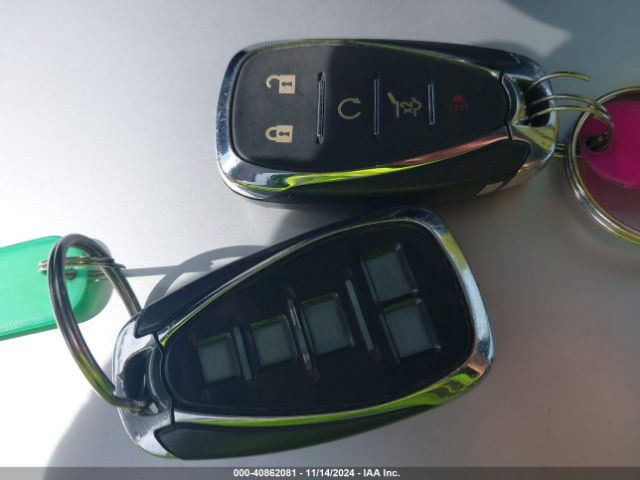 2GNAXKEX1J6229269 Chevrolet EQUINOX LT
