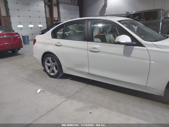 BMW 320i Xdrive 2014 WBA3C3C54EF986924 Image 18