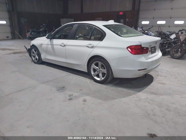 WBA3C3C54EF986924 BMW 320i Xdrive