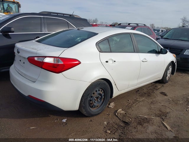 KIA FORTE LX 2015 KNAFX4A62F5399891 Image 4