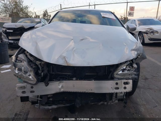 JTHKD5BH1E2191399 Lexus CT 200H