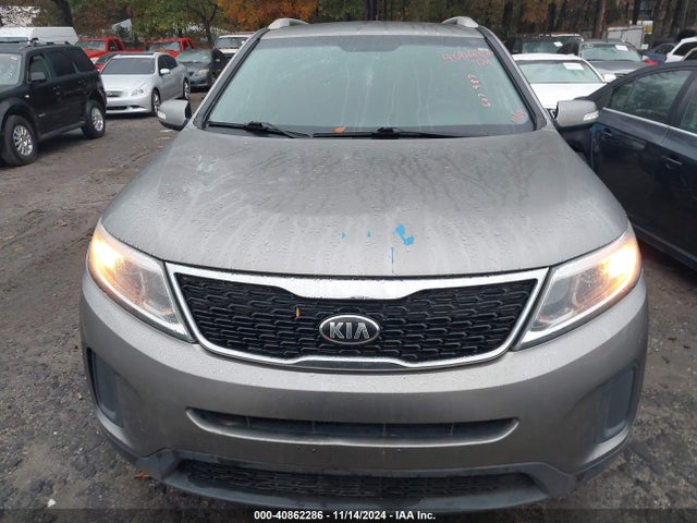 KIA Sorento Lx V6 2015 5XYKTDA79FG607987 Image 12