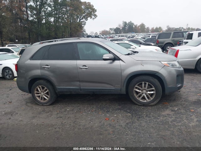 KIA Sorento Lx V6 2015 5XYKTDA79FG607987 Image 13