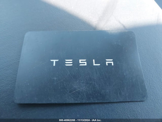 2021 TESLA MODEL Y 5YJYGDEE8MF271017 Photo 10