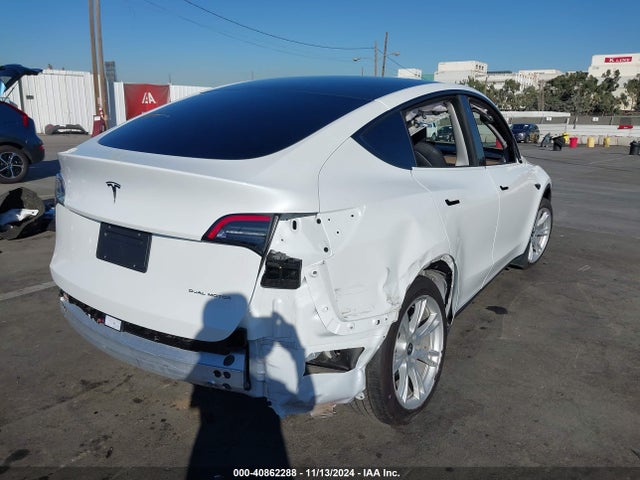 2021 TESLA MODEL Y 5YJYGDEE8MF271017 Photo 5