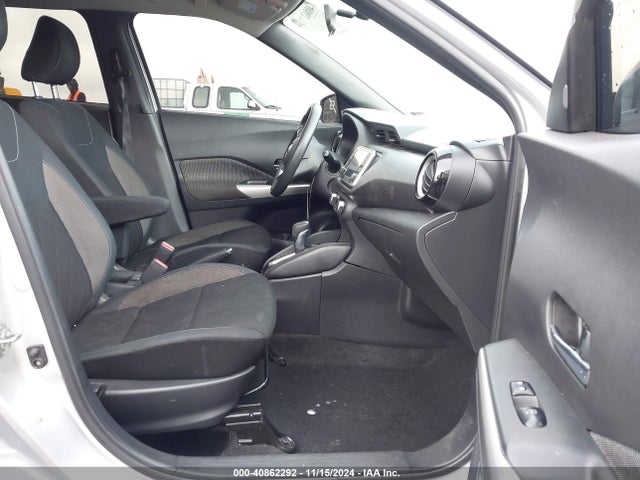 3N1CP5CU6KL551840 Nissan KICKS SV