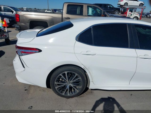 4T1B21HK6JU500538 Toyota Camry Hybrid Se
