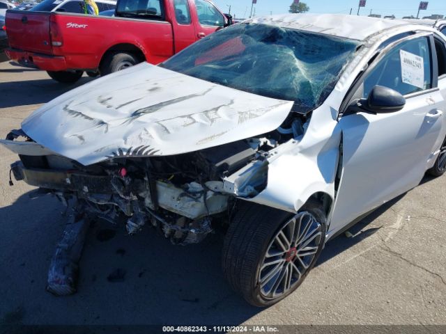 3KPF44AC4NE493100 KIA FORTE GT