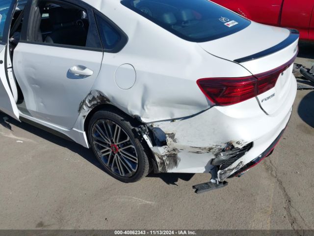 3KPF44AC4NE493100 KIA FORTE GT