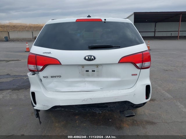 KIA SORENTO LX 2015 5XYKT3A62FG630495 Image 16