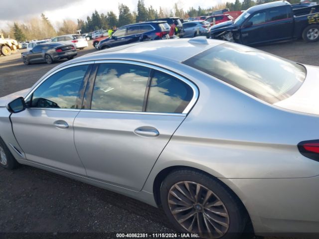 WBA53BH09MWW97018 BMW 530I