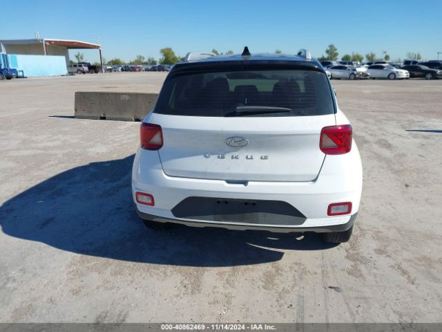 KMHRC8A31NU180865 Hyundai Venue Limited