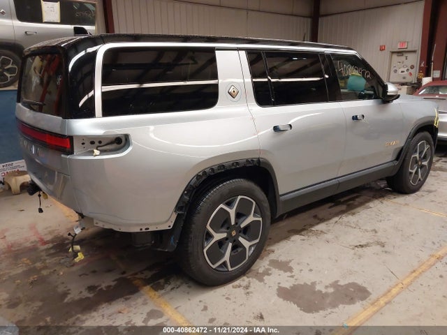 7PDSGABA9RN039601 Rivian R1s Adventure Quad Motor Large Pack