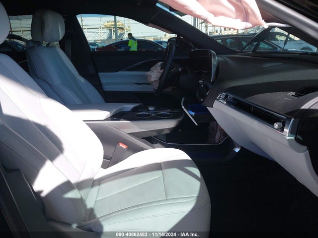 2024 CADILLAC LYRIQ 1GYKPTRK4RZ109283 Photo 4