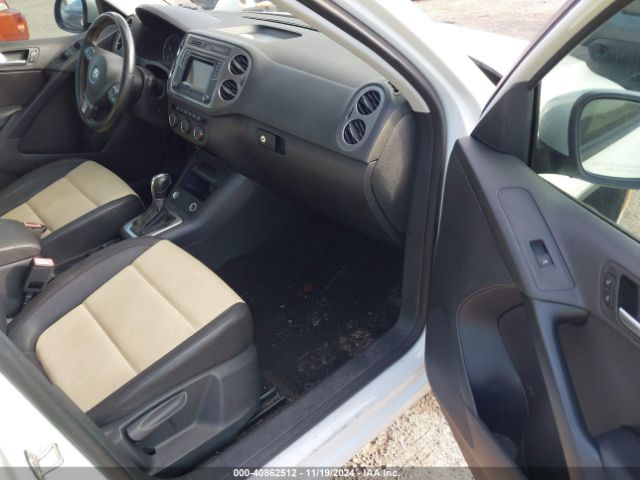 WVGAV7AX6GW582814 Volkswagen TIGUAN S