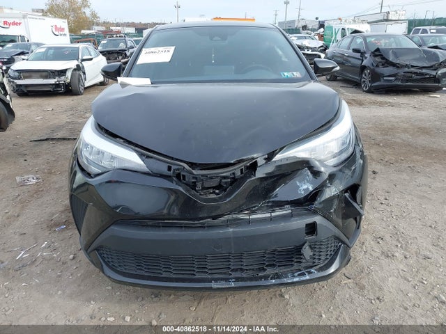 NMTKHMBX8NR145826 Toyota C-HR XLE