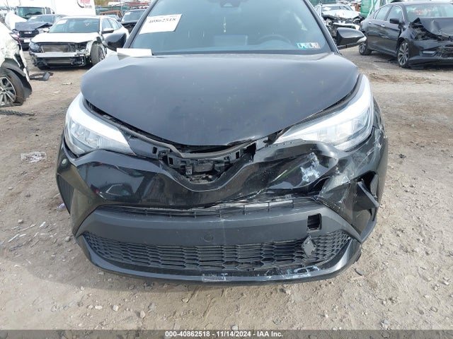 NMTKHMBX8NR145826 Toyota C-HR XLE