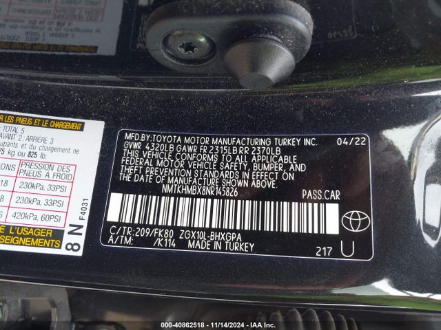 NMTKHMBX8NR145826 Toyota C-HR XLE