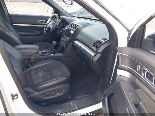 Ford EXPLORER XLT 2018 1FM5K7D86JGA68574 Image 5