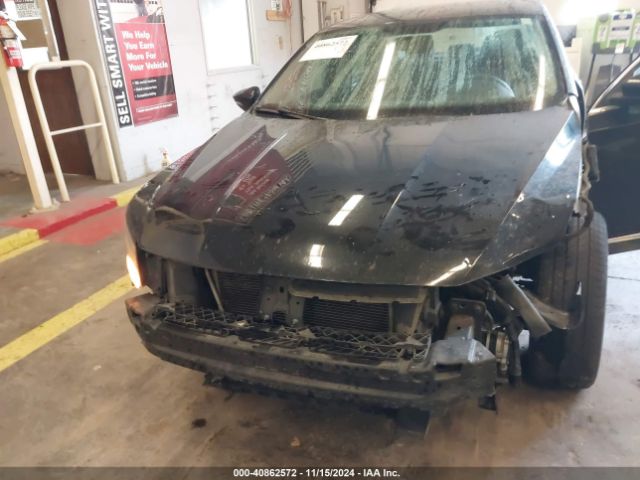 1VWAT7A39GC039253 Volkswagen Passat 1.8t S