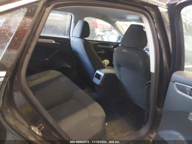 1VWAT7A39GC039253 Volkswagen Passat 1.8t S