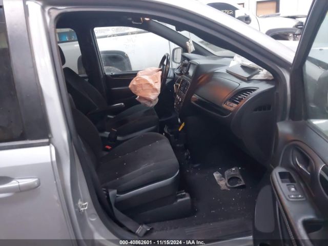 2C4RDGBG6JR200130 Dodge Grand Caravan Se Plus