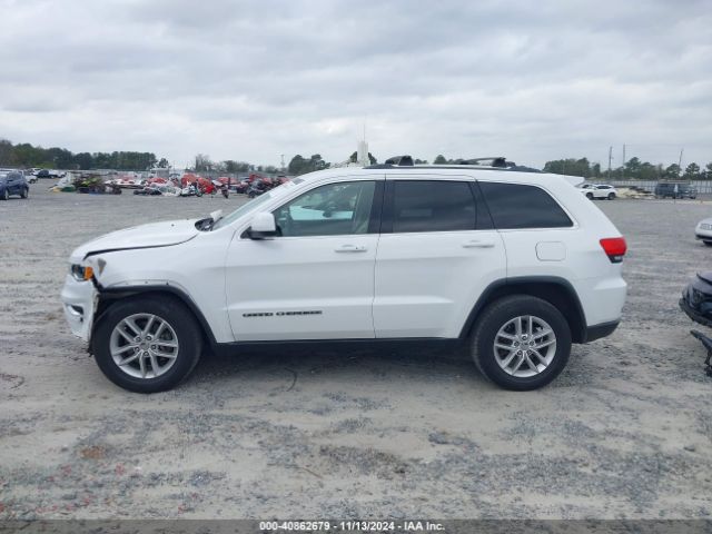 1C4RJFAG9JC191453 Jeep Grand Cherokee Laredo E 4x4