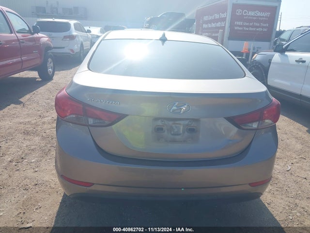 Hyundai ELANTRA SE 2015 5NPDH4AE0FH556364 Image 16