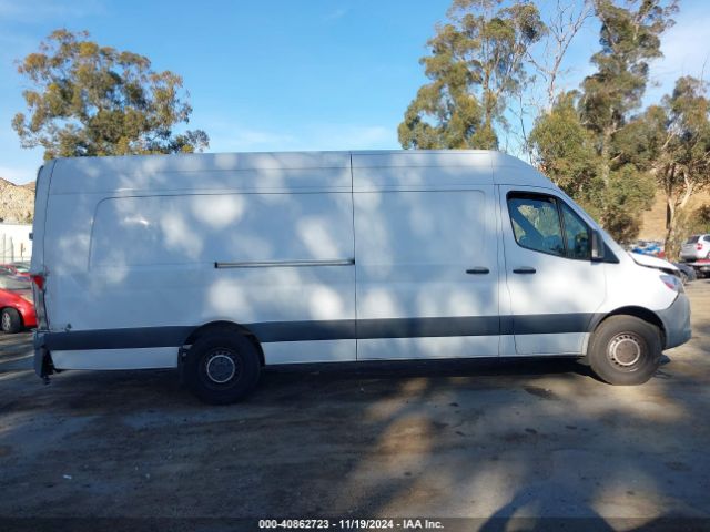 WD4PF1CD7KT008931 Mercedes-Benz Sprinter 2500 High Roof V6