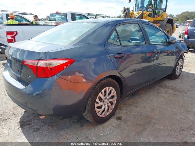 Toyota COROLLA LE 2017 2T1BURHE9HC801397 Image 4