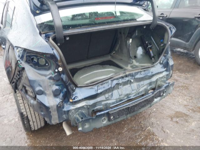 3MZBN1U70JM227305 Mazda Mazda3 Sport