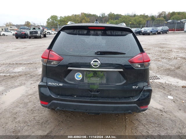 Nissan ROGUE SV 2018 5N1AT2MTXJC833456 Image 16