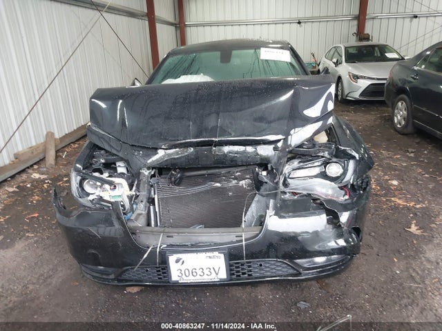 Chrysler 300 S 2022 2C3CCABG0NH236465 Image 12