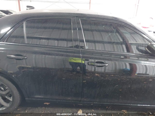 Chrysler 300 S 2022 2C3CCABG0NH236465 Image 13