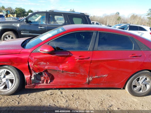KMHLL4DG2RU781026 Hyundai ELANTRA SE