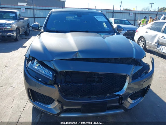 SADCM2BV0HA889950 Jaguar F-PACE S
