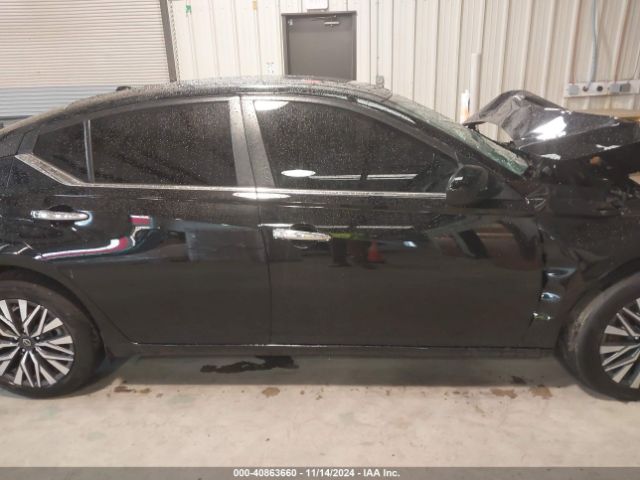 1N4BL4DW4PN323296 Nissan Altima Sv Intelligent Awd