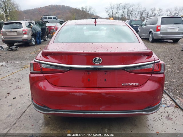 Lexus ES 300H 2024 58ADA1C14RU040827 Image 16