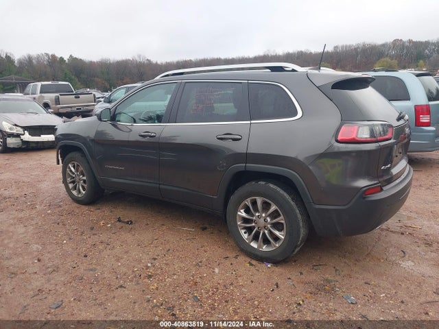 1C4PJMLN2KD261748 Jeep Cherokee Latitude Plus 4x4