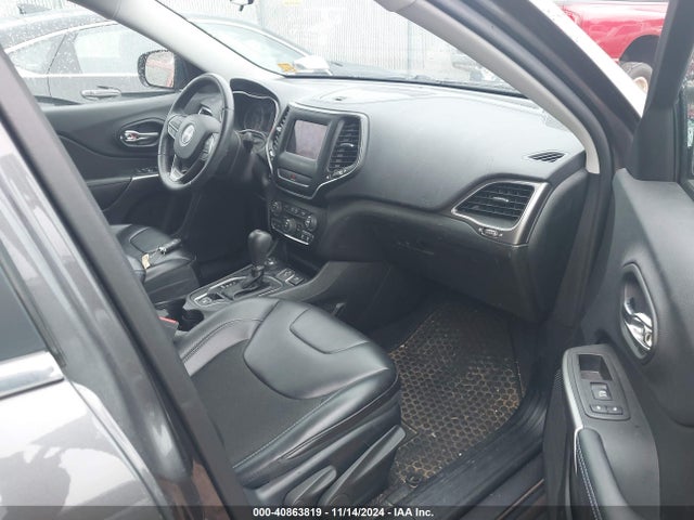 1C4PJMLN2KD261748 Jeep Cherokee Latitude Plus 4x4