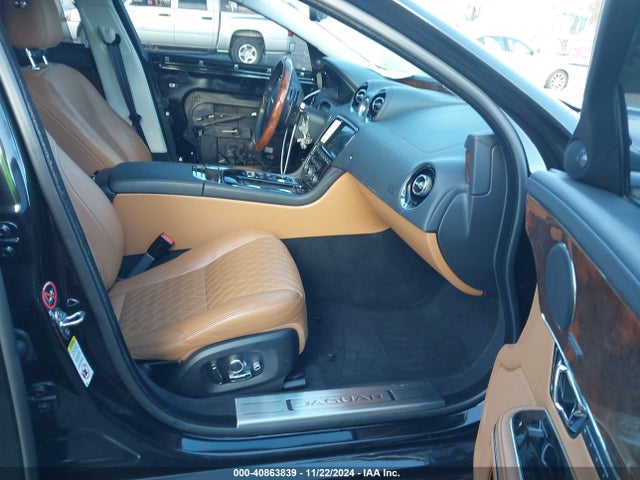 SAJWA2G75K8W21312 Jaguar Xj Xj50 V6/xjl Portfolio