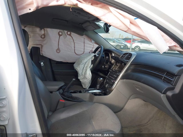 Chevrolet MALIBU 1LT 2015 1G11C5SL7FF326750 Image 5
