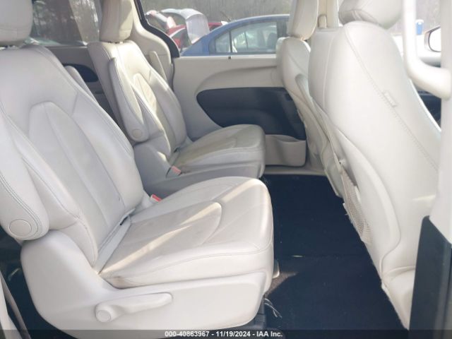 2C4RC1L79JR124904 Chrysler Pacifica Hybrid Touring L