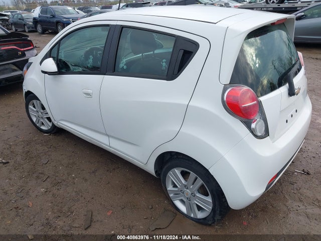 Chevrolet Spark 1lt Cvt 2015 KL8CD6S98FC726351 Image 3