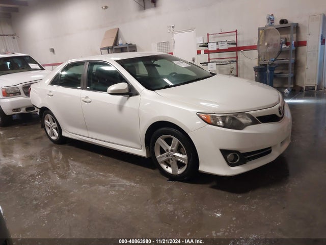 2014 4T1BF1FK3EU448704 main image